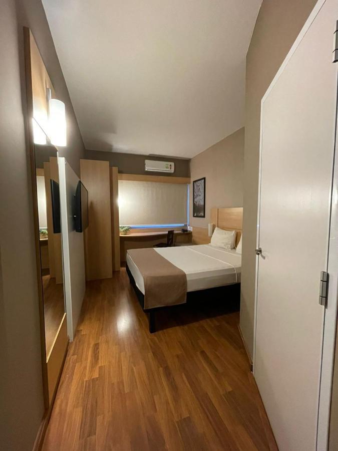 Hotel Oeste Plaza Andradina Екстер'єр фото